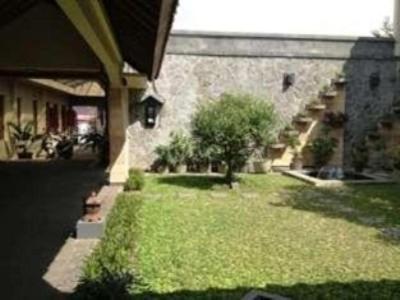 Maharani pensión Yogyakarta Exterior foto